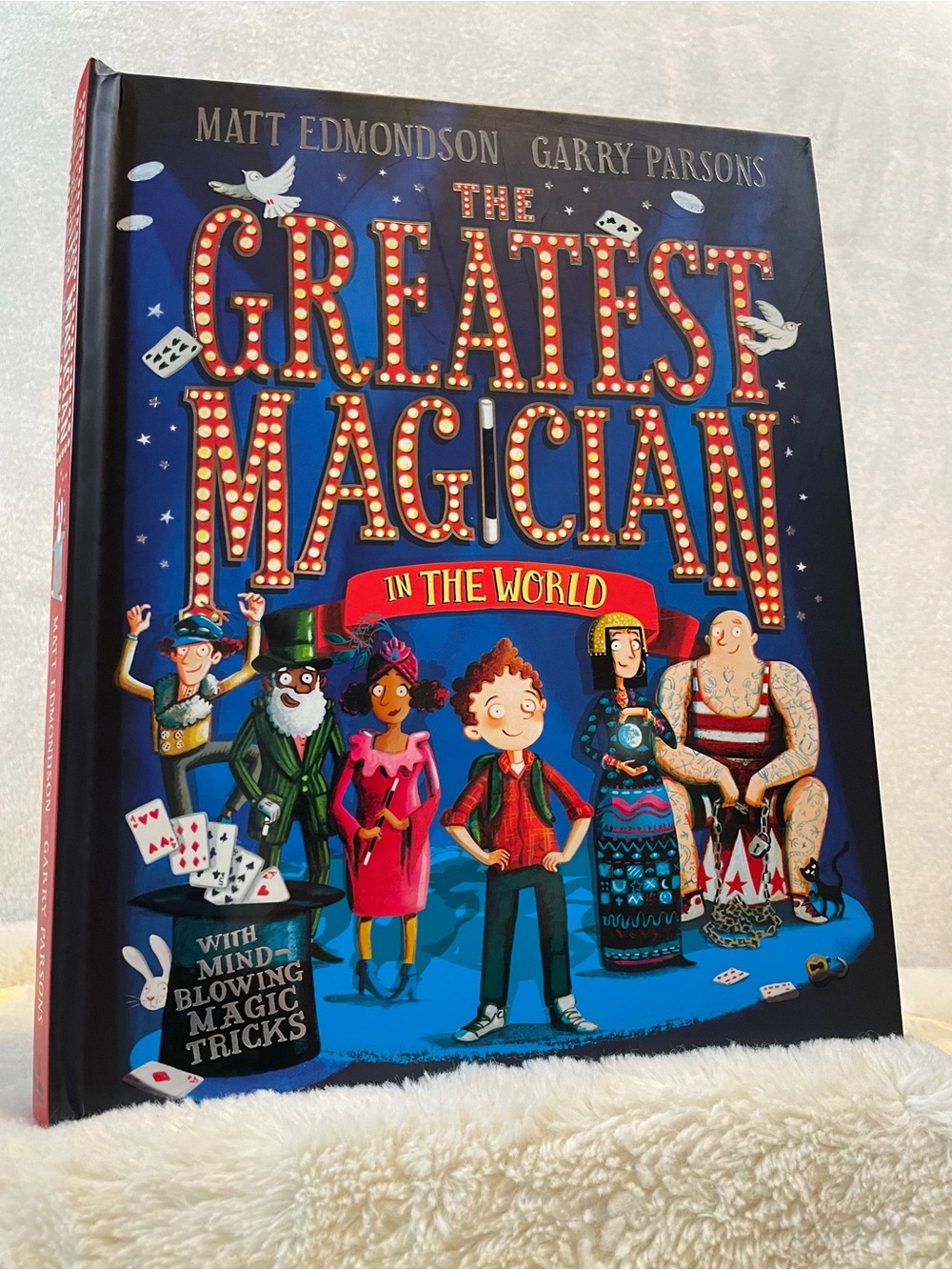 The Greatest Magician in the World - Blue Kids Magic Book
